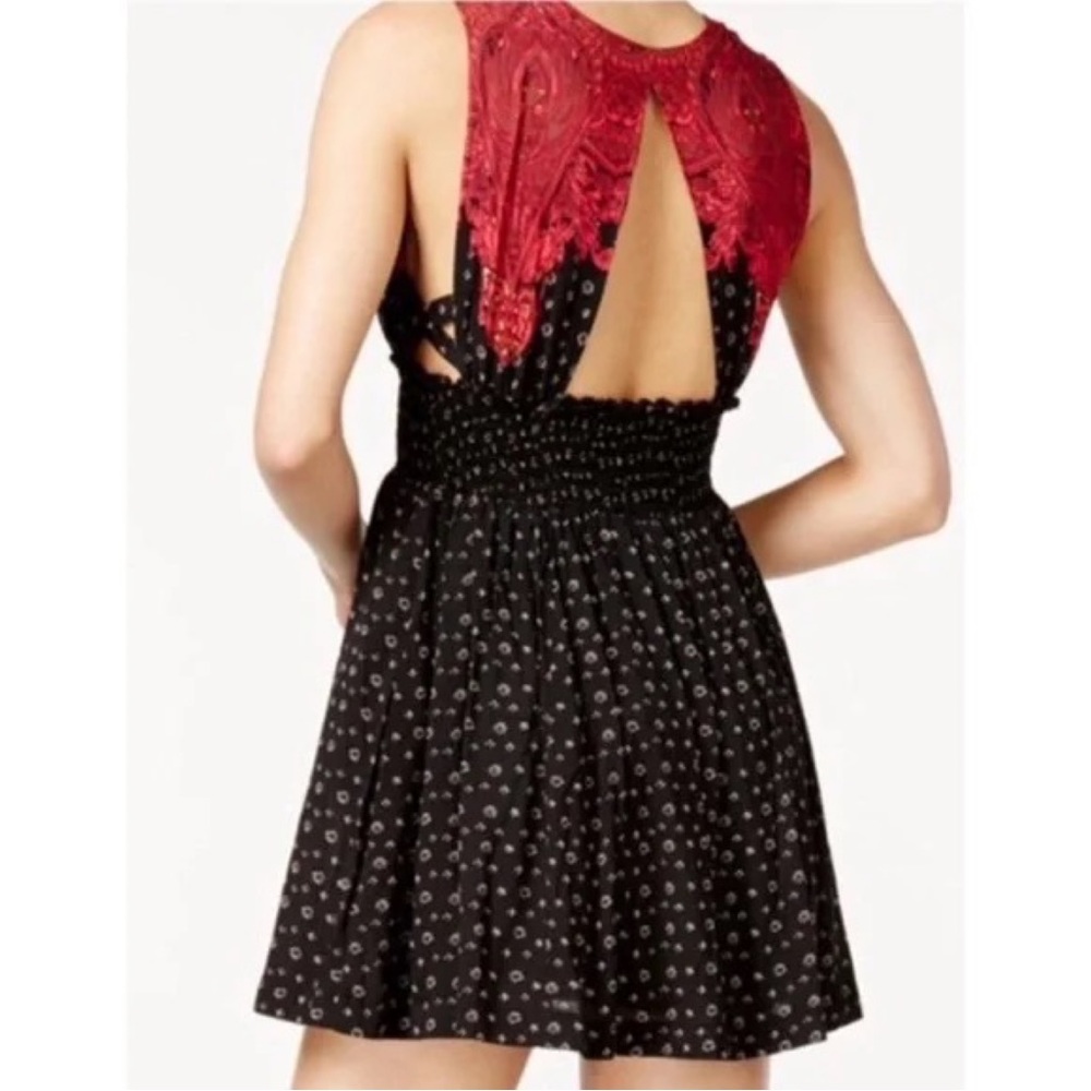Free People Walking In My Dreams Mini Dress Floral Print Black & Red Size XS - Picture 4 of 7